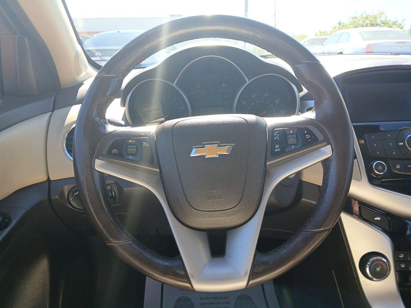 2015 Chevrolet Cruze 2LT Auto (1G1PE5SB6F7) with an 1.4L L4 DOHC 16V TURBO engine, 6-Speed Automatic transmission, located at 401 Woodman Dr, Riverside, OH, 45431, (937) 908-9800, 39.760899, -84.123421 - Photo#15
