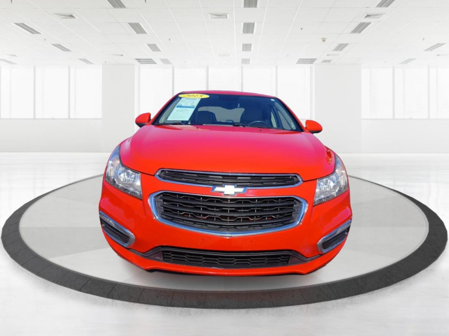 2015 Chevrolet Cruze 2LT Auto (1G1PE5SB6F7) with an 1.4L L4 DOHC 16V TURBO engine, 6-Speed Automatic transmission, located at 401 Woodman Dr, Riverside, OH, 45431, (937) 908-9800, 39.760899, -84.123421 - Photo#6