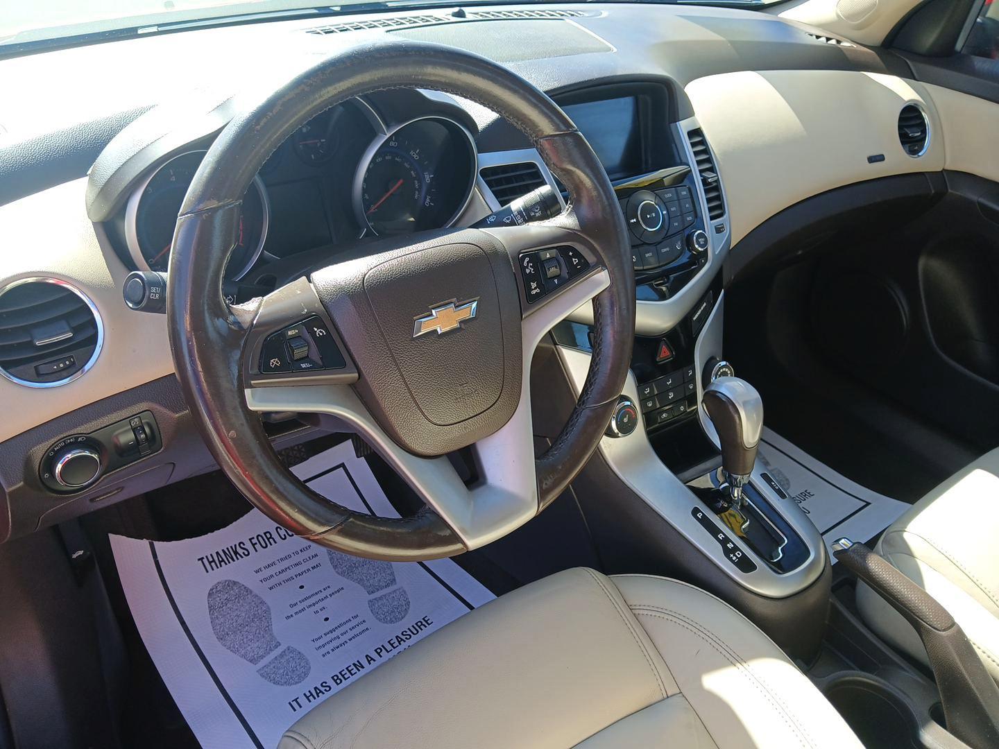 2015 Chevrolet Cruze 2LT Auto (1G1PE5SB6F7) with an 1.4L L4 DOHC 16V TURBO engine, 6-Speed Automatic transmission, located at 401 Woodman Dr, Riverside, OH, 45431, (937) 908-9800, 39.760899, -84.123421 - Photo#8
