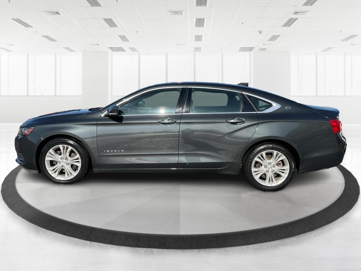 2015 Chevrolet Impala 2LT (2G1125S32F9) with an 3.6L V-6 gasoline direct injection engine, located at 1099 N County Rd 25A , Troy, OH, 45373, (937) 908-9800, 40.057079, -84.212883 - Photo#5