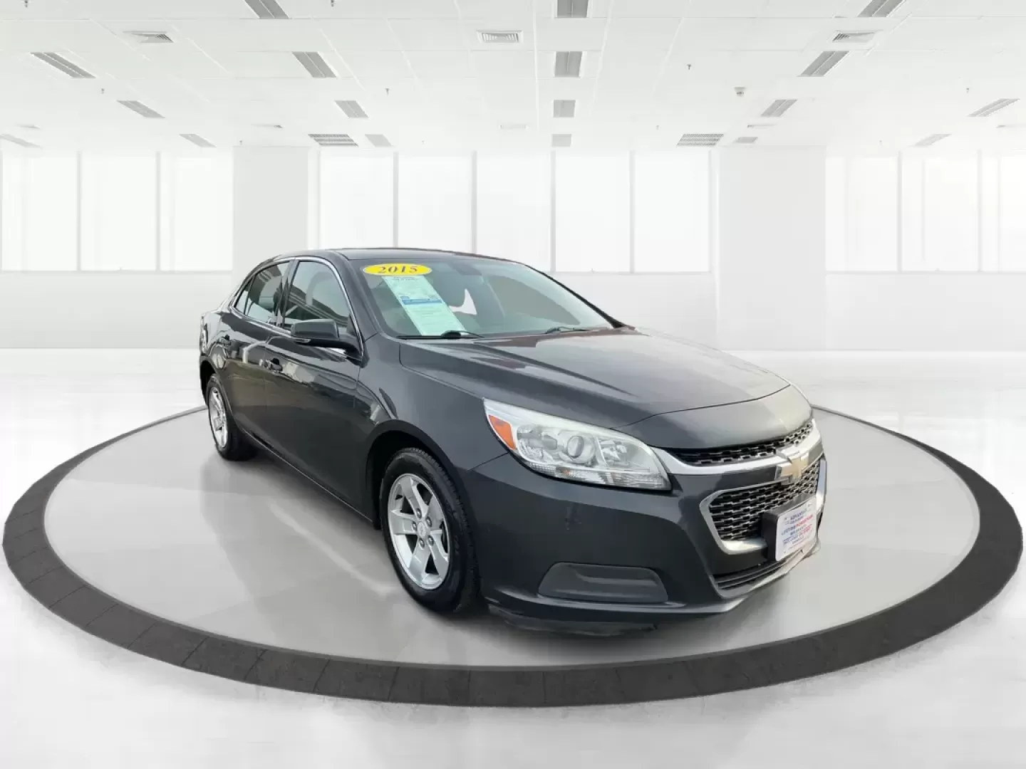 2015 Chevrolet Malibu 1LT (1G11C5SL4FF) with an ECOTEC 2.5L I-4 gasoline direct injection engine, located at 1184 Kauffman Ave, Fairborn, OH, 45324, (937) 908-9800, 39.807072, -84.030914 - Photo#0