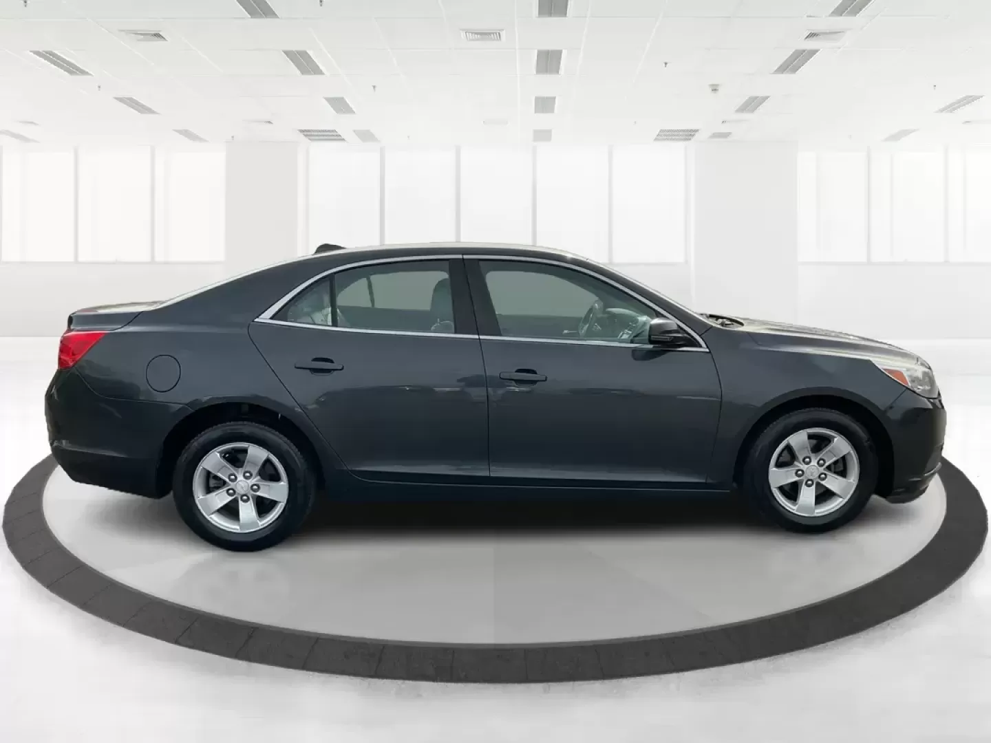2015 Chevrolet Malibu 1LT (1G11C5SL4FF) with an ECOTEC 2.5L I-4 gasoline direct injection engine, located at 1184 Kauffman Ave, Fairborn, OH, 45324, (937) 908-9800, 39.807072, -84.030914 - Photo#1