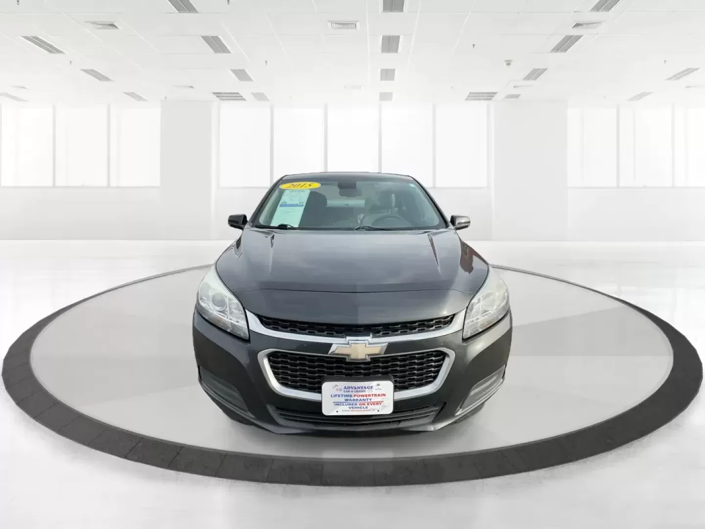 2015 Chevrolet Malibu 1LT (1G11C5SL4FF) with an ECOTEC 2.5L I-4 gasoline direct injection engine, located at 1184 Kauffman Ave, Fairborn, OH, 45324, (937) 908-9800, 39.807072, -84.030914 - Photo#6