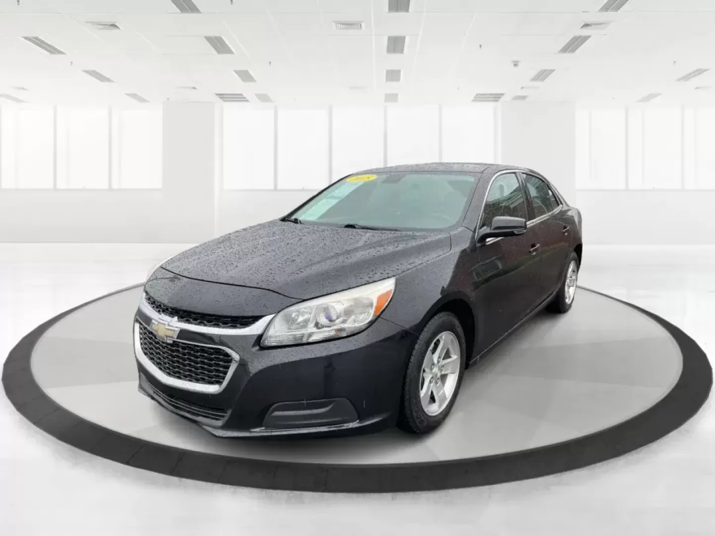 2015 Chevrolet Malibu 1LT (1G11C5SL0FF) with an ECOTEC 2.5L I-4 gasoline direct injection engine, located at 401 Woodman Dr, Riverside, OH, 45431, (937) 908-9800, 39.760899, -84.123421 - Photo#7