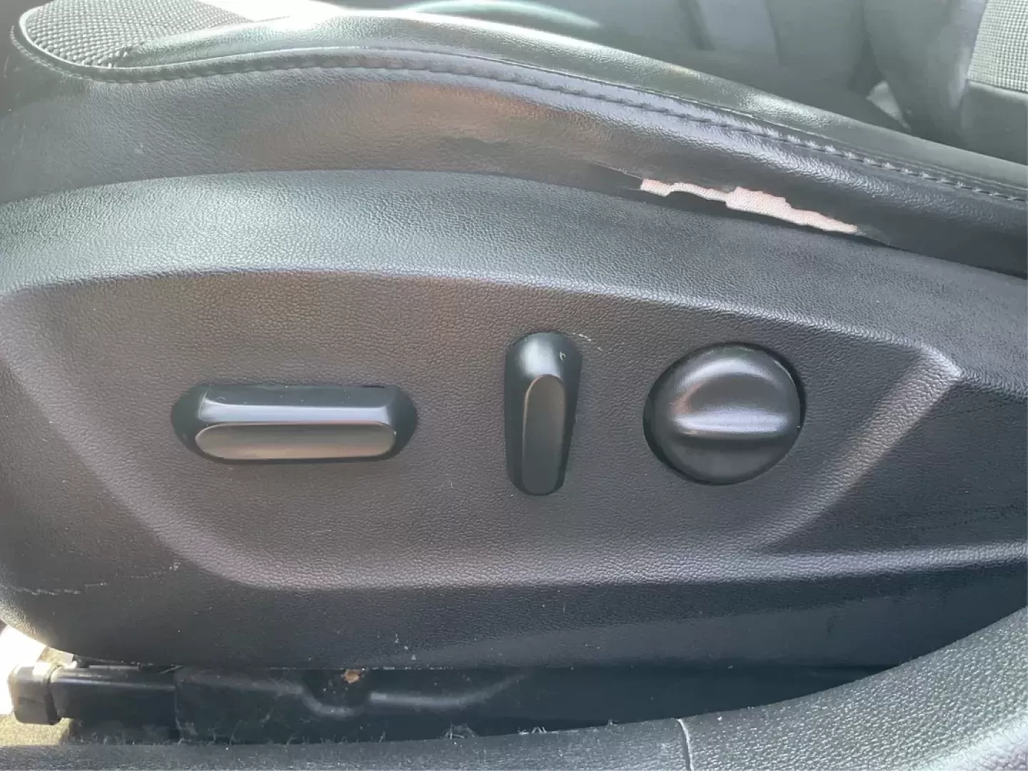 2015 Chevrolet Malibu 2LT (1G11D5SL8FF) with an ECOTEC 2.5L I-4 gasoline direct injection engine, located at 1230 East Main St, Xenia, OH, 45385, (937) 908-9800, 39.688026, -83.910172 - Photo#16