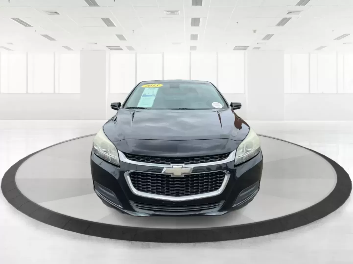 2015 Chevrolet Malibu 1LT (1G11C5SL0FF) with an ECOTEC 2.5L I-4 gasoline direct injection engine, located at 1230 East Main St, Xenia, OH, 45385, (937) 908-9800, 39.688026, -83.910172 - Photo#6