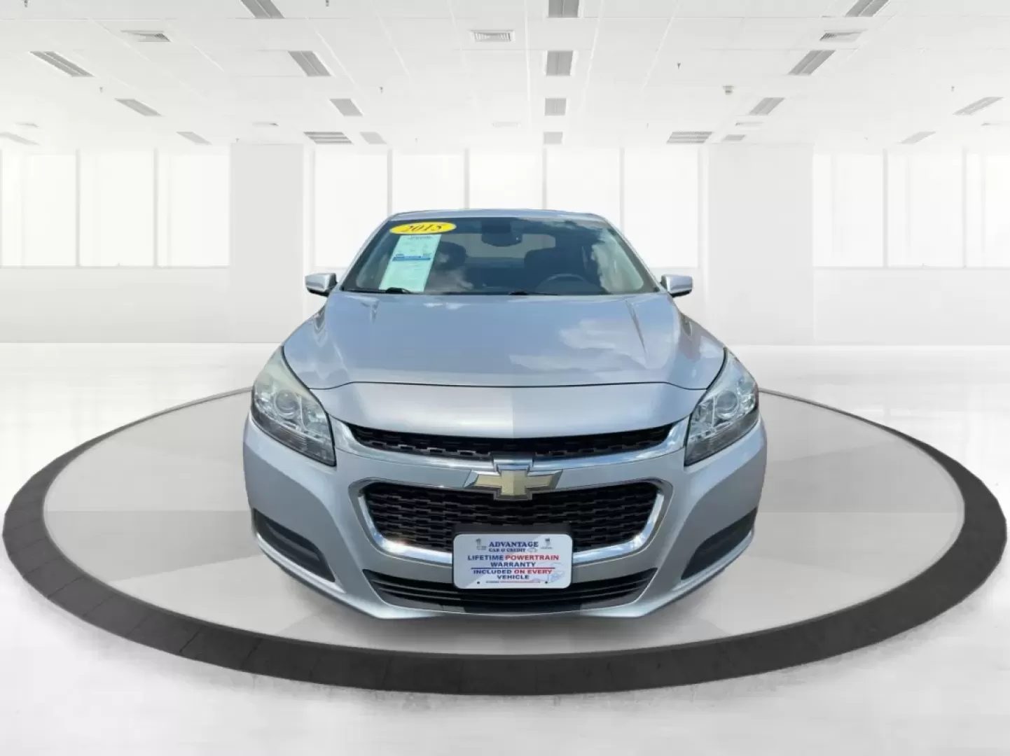 2015 Chevrolet Malibu 1LT (1G11C5SL9FU) with an ECOTEC 2.5L I-4 gasoline direct injection engine, located at 1184 Kauffman Ave, Fairborn, OH, 45324, (937) 908-9800, 39.807072, -84.030914 - Photo#6