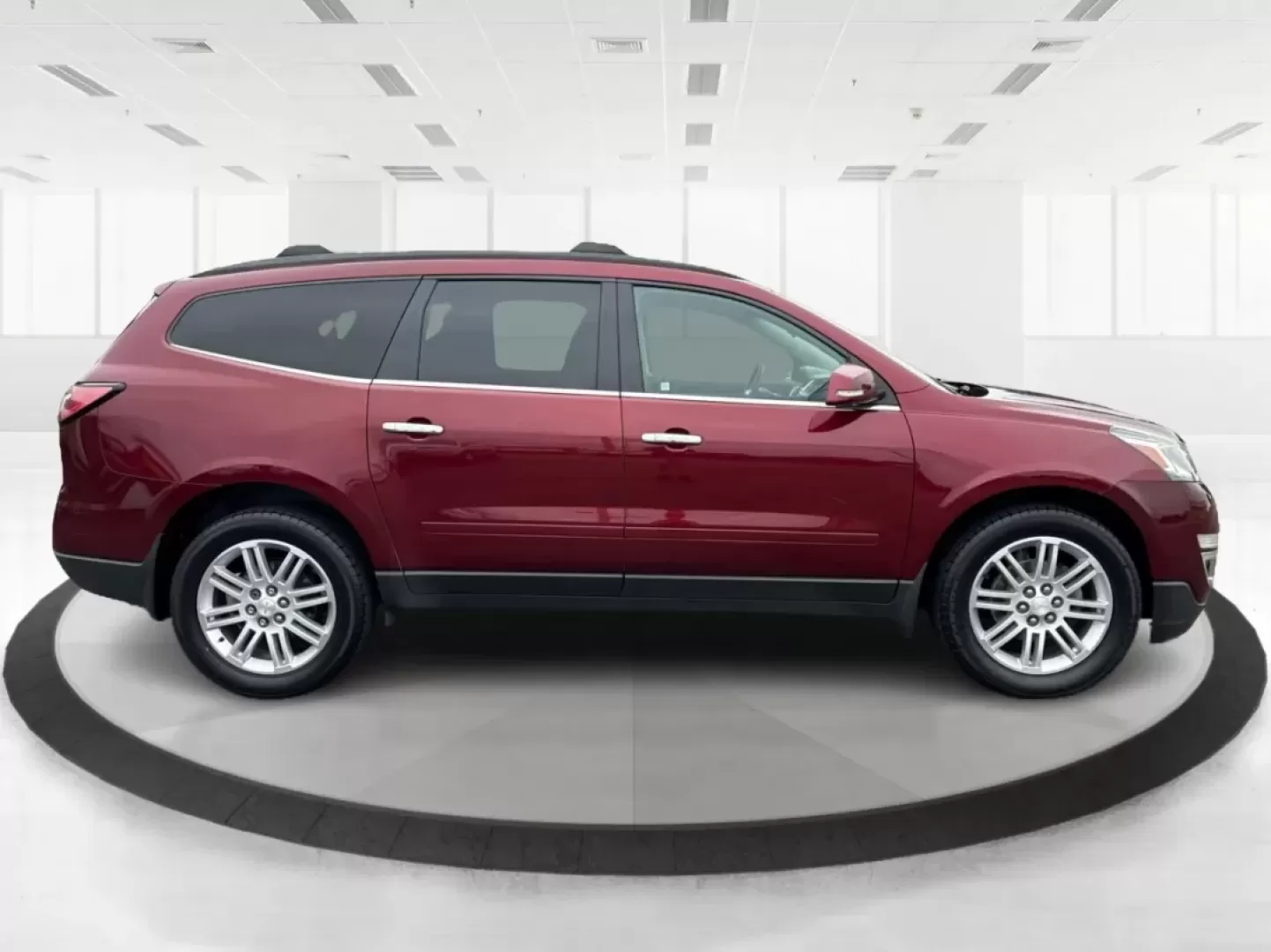 2015 Chevrolet Traverse 1LT (1GNKVGKD4FJ) with an 3.6L V-6 gasoline direct injection engine, located at 1099 N County Rd 25A , Troy, OH, 45373, (937) 908-9800, 40.057079, -84.212883 - Photo#1
