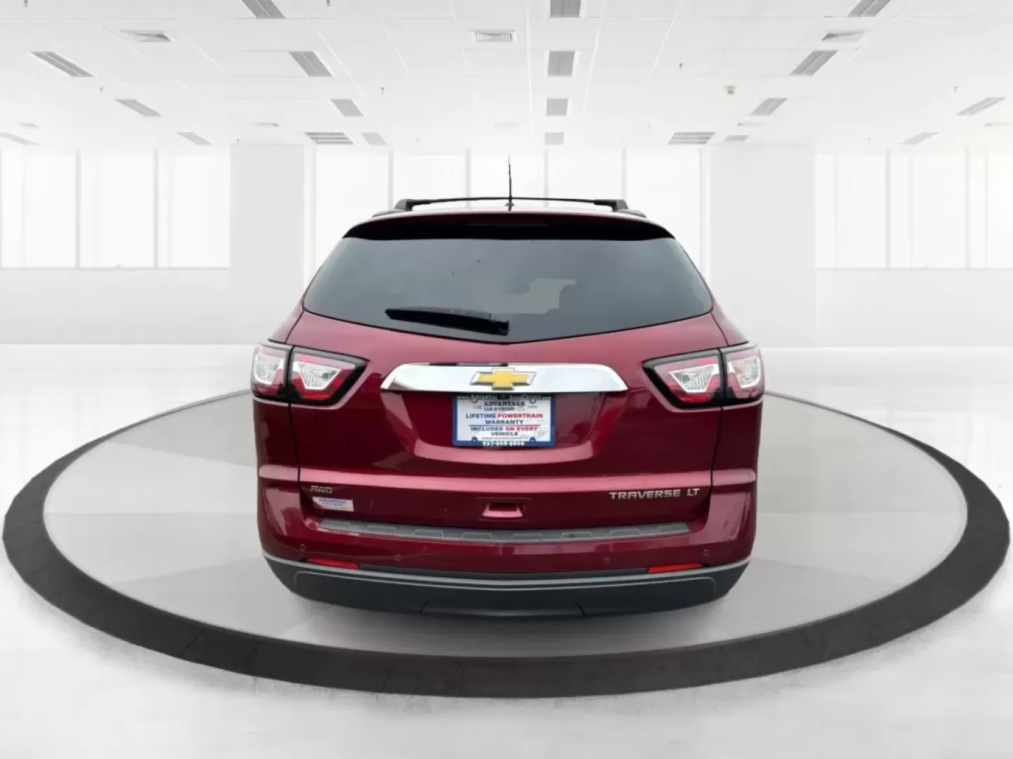 2015 Chevrolet Traverse 1LT (1GNKVGKD4FJ) with an 3.6L V-6 gasoline direct injection engine, located at 1099 N County Rd 25A , Troy, OH, 45373, (937) 908-9800, 40.057079, -84.212883 - Photo#3