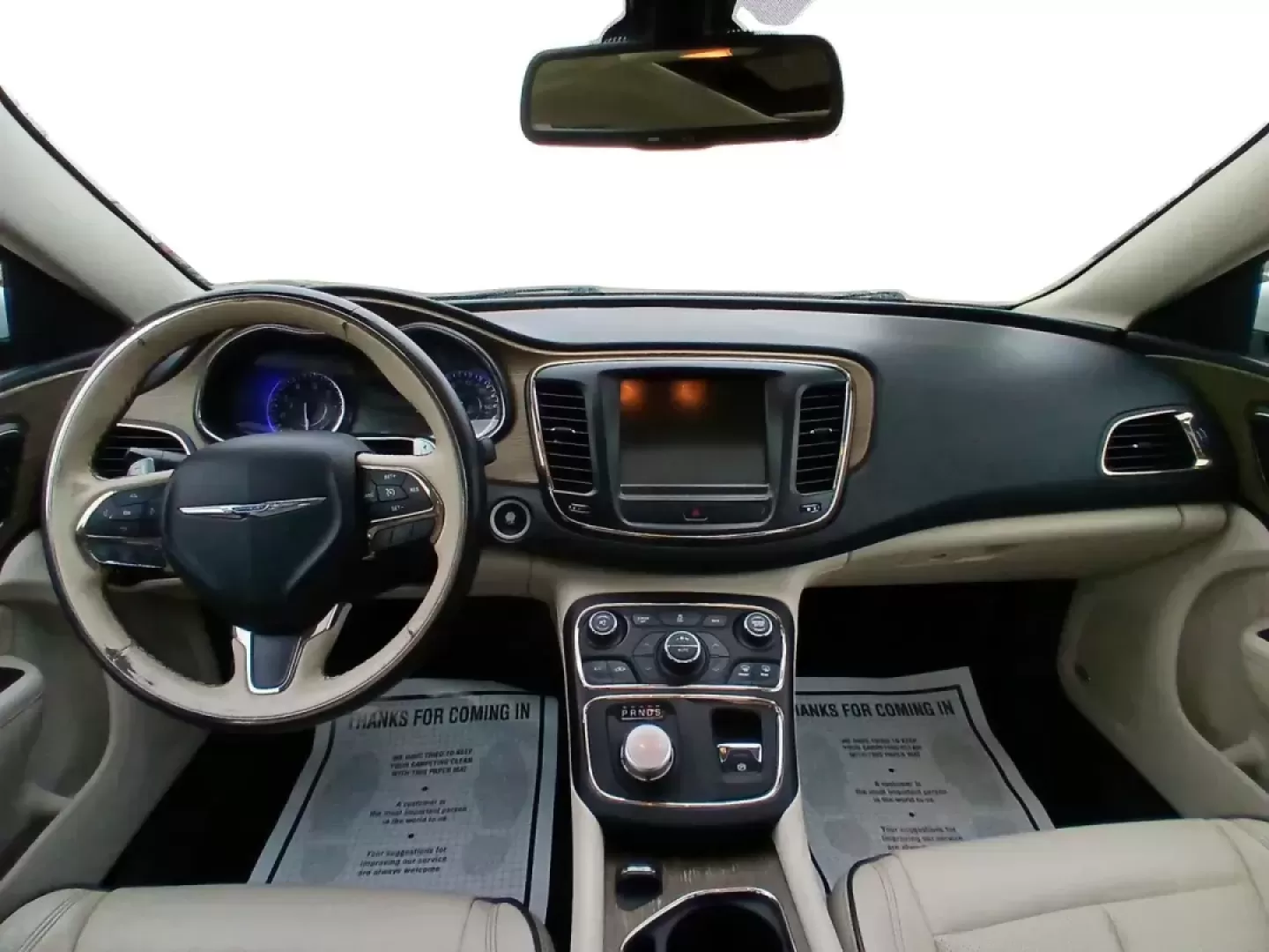 2015 Chrysler 200 C AWD (1C3CCCEG3FN) with an 3.6L V6 DOHC 24V FFV engine, 9-Speed Automatic transmission, located at 1184 Kauffman Ave, Fairborn, OH, 45324, (937) 908-9800, 39.807072, -84.030914 - Photo#20