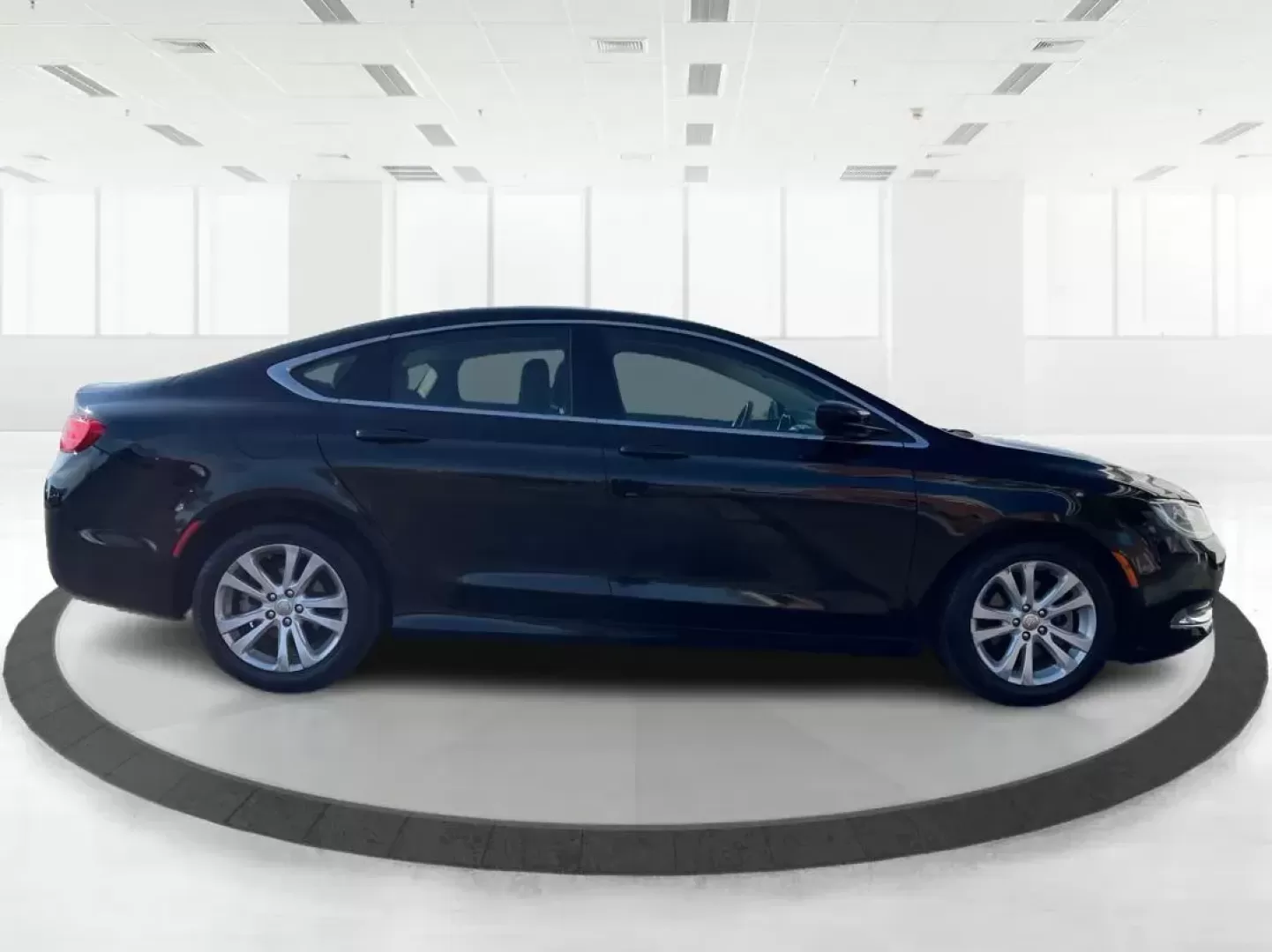 2015 Chrysler 200 Limited (1C3CCCAB8FN) with an Other engine, located at 1184 Kauffman Ave, Fairborn, OH, 45324, (937) 908-9800, 39.807072, -84.030914 - Photo#1