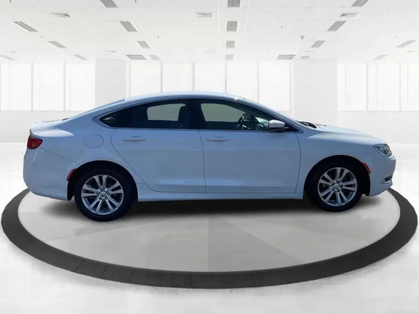 2015 Chrysler 200 Limited (1C3CCCAB5FN) with an 2.4L L4 DOHC 16V engine, 9-Speed Automatic transmission, located at 8750 N County Rd 25A, Piqua, OH, 45356, (937) 908-9800, 40.164391, -84.232513 - Photo#0