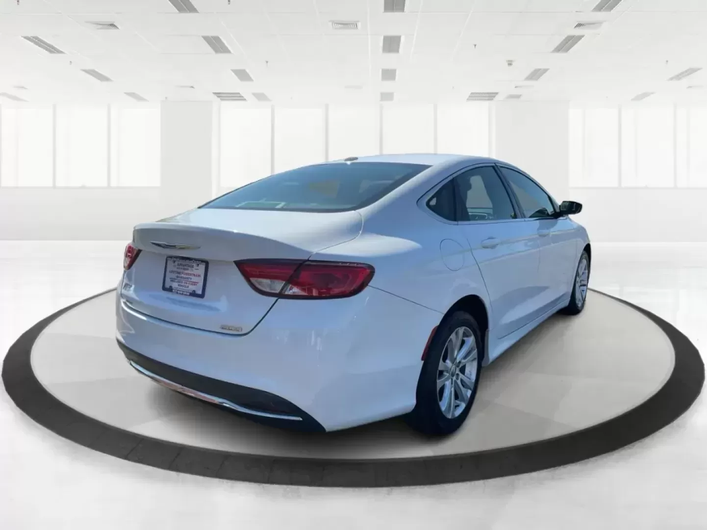 2015 Chrysler 200 Limited (1C3CCCAB5FN) with an 2.4L L4 DOHC 16V engine, 9-Speed Automatic transmission, located at 8750 N County Rd 25A, Piqua, OH, 45356, (937) 908-9800, 40.164391, -84.232513 - Photo#1