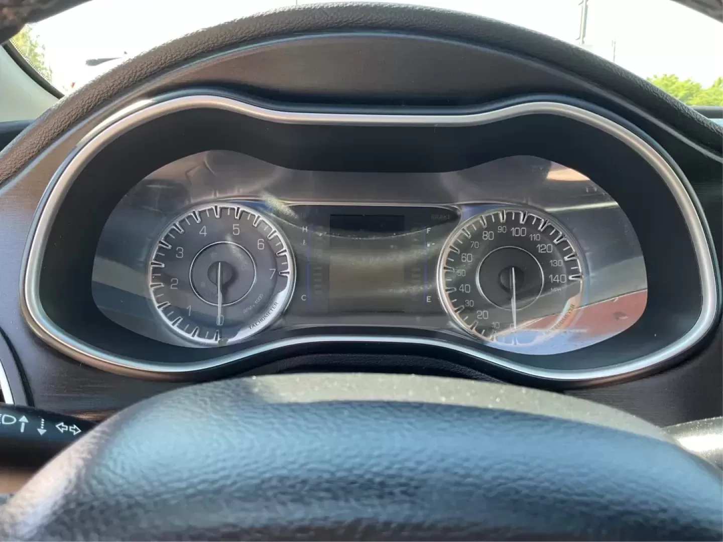 2015 Chrysler 200 Limited (1C3CCCAB5FN) with an 2.4L L4 DOHC 16V engine, 9-Speed Automatic transmission, located at 8750 N County Rd 25A, Piqua, OH, 45356, (937) 908-9800, 40.164391, -84.232513 - Photo#14