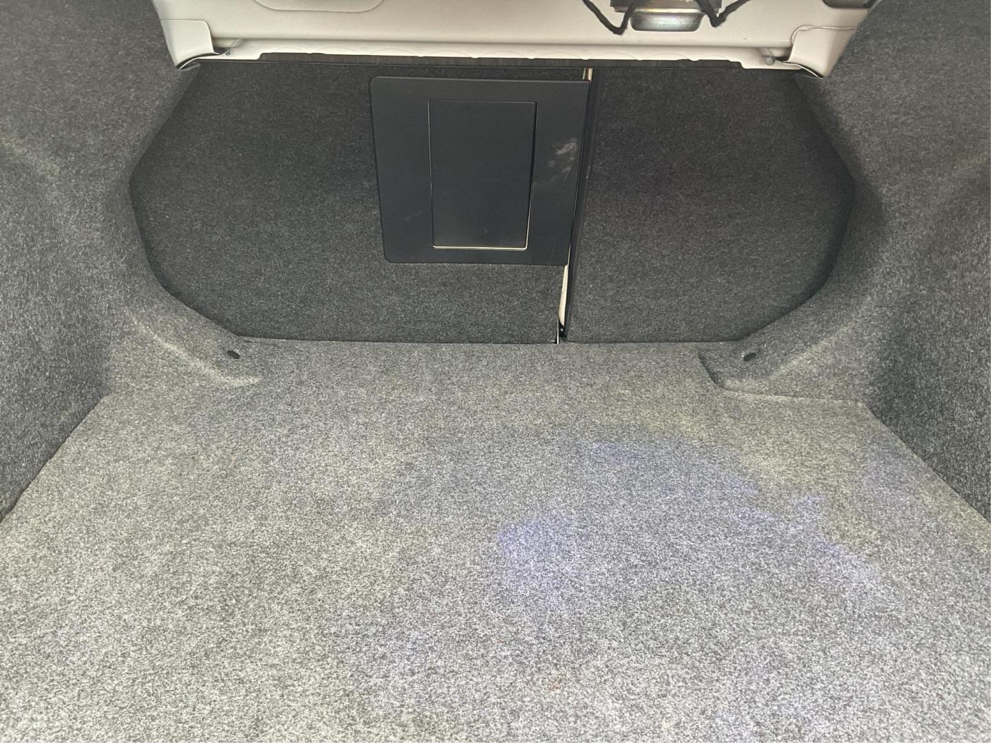 2015 Chrysler 200 C AWD (1C3CCCEG0FN) with an Other engine, located at 1230 East Main St, Xenia, OH, 45385, (937) 908-9800, 39.688026, -83.910172 - Photo#11