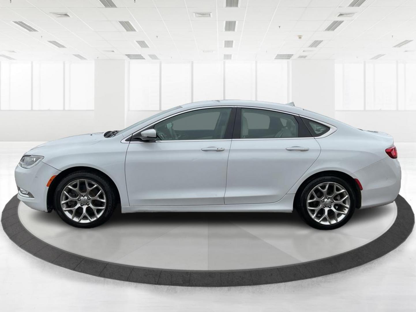 2015 Chrysler 200 C AWD (1C3CCCEG0FN) with an Other engine, located at 1230 East Main St, Xenia, OH, 45385, (937) 908-9800, 39.688026, -83.910172 - Photo#5