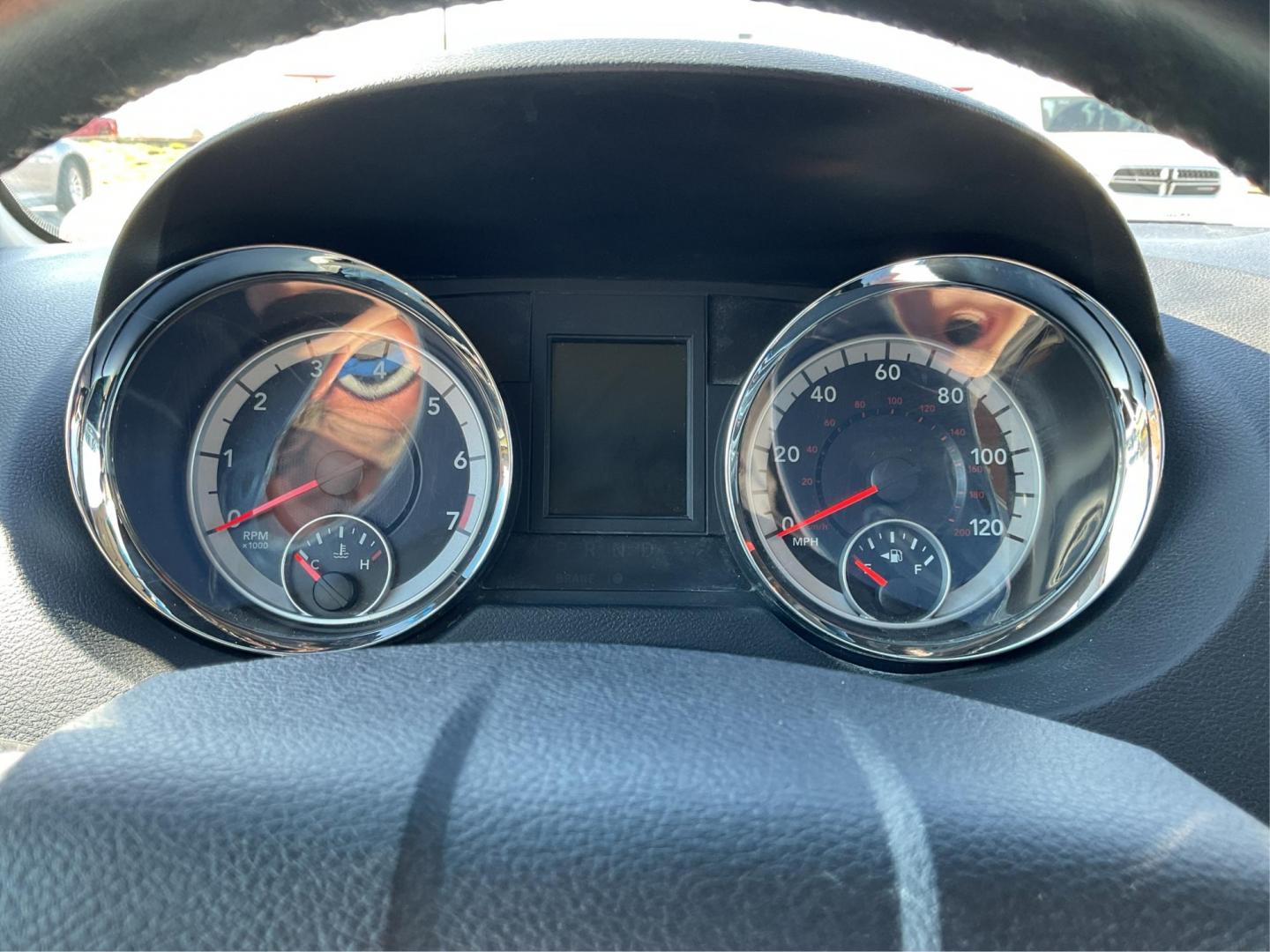 2015 Dodge Grand Caravan SXT (2C4RDGCG0FR) with an 3.6L V-6 DOHC engine, located at 8750 N County Rd 25A, Piqua, OH, 45356, (937) 908-9800, 40.164391, -84.232513 - Photo#14