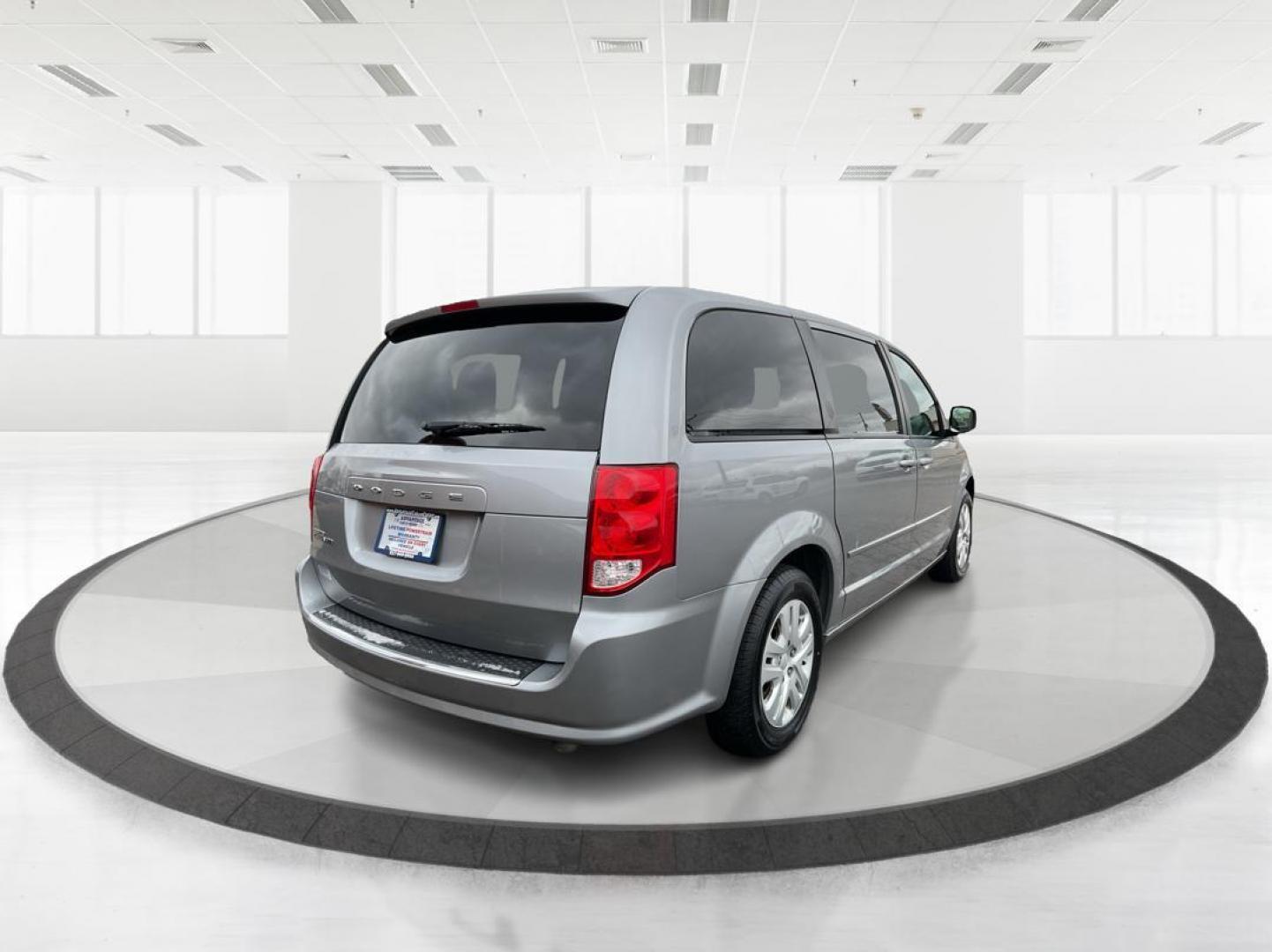 2015 Dodge Grand Caravan SE (2C4RDGBG9FR) with an Other engine, located at 1099 N County Rd 25A , Troy, OH, 45373, (937) 908-9800, 40.057079, -84.212883 - Photo#2