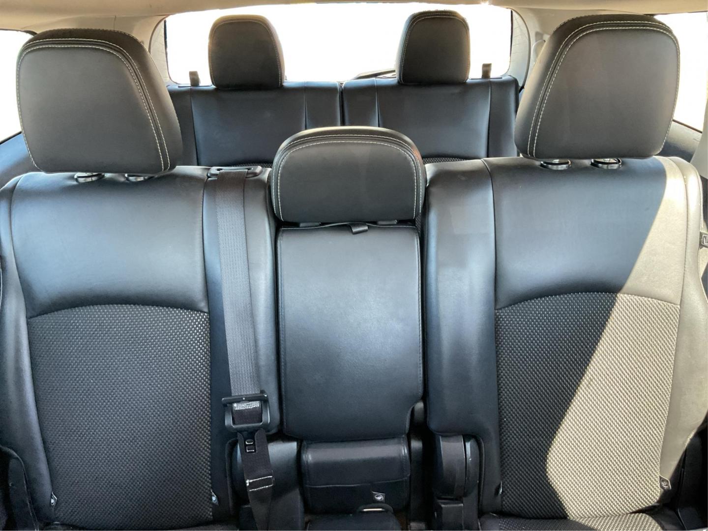 2015 Dodge Journey Crossroad (3C4PDDGG9FT) with an 3.6L V-6 DOHC engine, located at 8750 N County Rd 25A, Piqua, OH, 45356, (937) 908-9800, 40.164391, -84.232513 - Photo#13