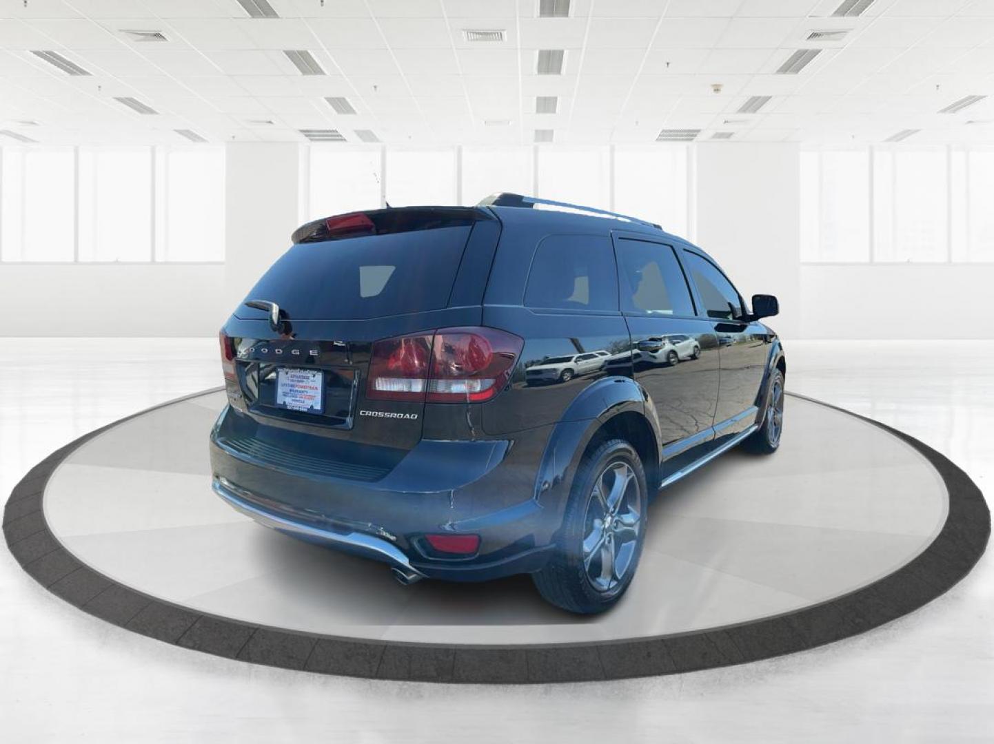 2015 Dodge Journey Crossroad (3C4PDDGG9FT) with an 3.6L V-6 DOHC engine, located at 8750 N County Rd 25A, Piqua, OH, 45356, (937) 908-9800, 40.164391, -84.232513 - Photo#2