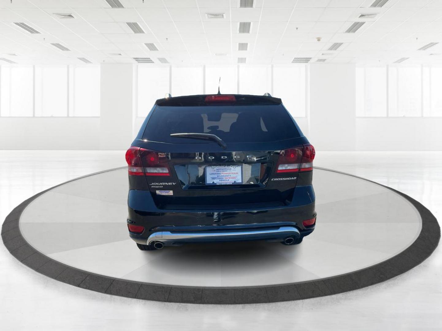 2015 Dodge Journey Crossroad (3C4PDDGG9FT) with an 3.6L V-6 DOHC engine, located at 8750 N County Rd 25A, Piqua, OH, 45356, (937) 908-9800, 40.164391, -84.232513 - Photo#3