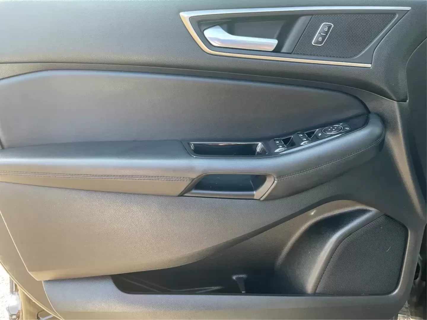 2015 Ford Edge SEL (2FMTK4J8XFB) with an Other engine, located at 1099 N County Rd 25A , Troy, OH, 45373, (937) 908-9800, 40.057079, -84.212883 - Photo#19