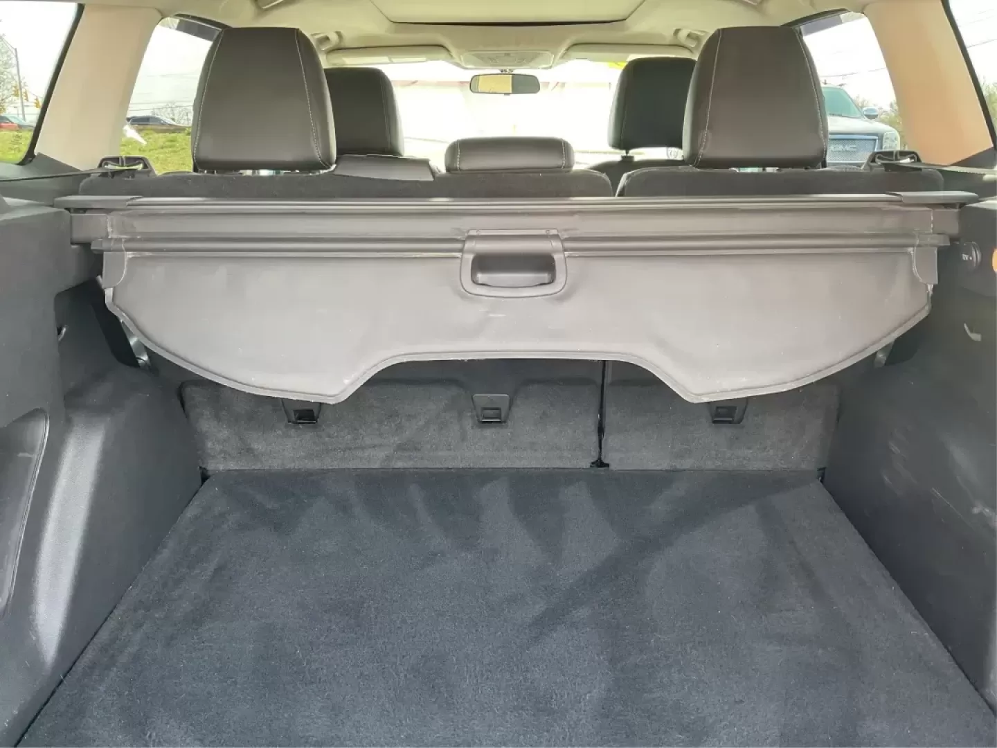 2015 Ford Escape SE (1FMCU9G92FU) with an EcoBoost 1.6L I-4 gasoline direct injection engine, located at 1184 Kauffman Ave, Fairborn, OH, 45324, (937) 908-9800, 39.807072, -84.030914 - Photo#11