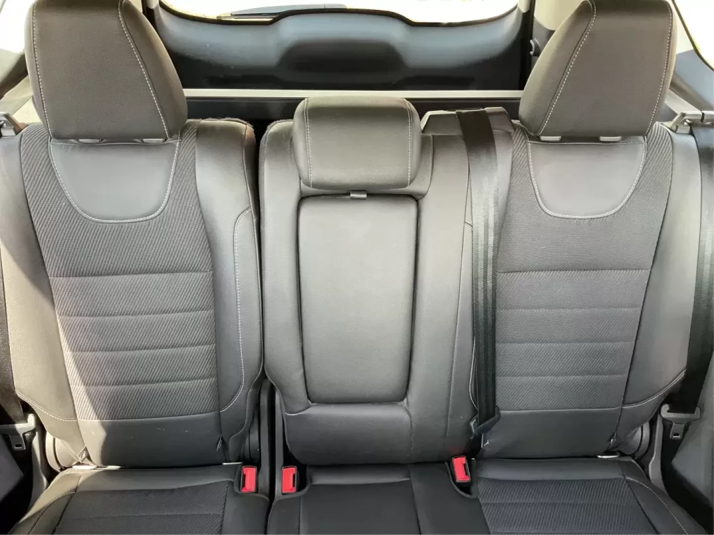2015 Ford Escape SE (1FMCU9G92FU) with an EcoBoost 1.6L I-4 gasoline direct injection engine, located at 1184 Kauffman Ave, Fairborn, OH, 45324, (937) 908-9800, 39.807072, -84.030914 - Photo#13
