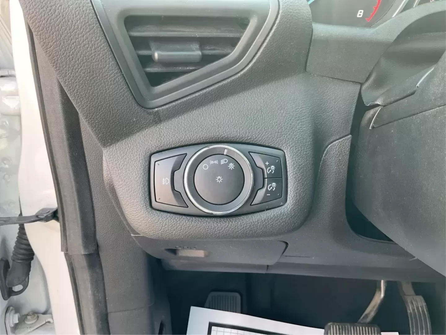 2015 Ford Escape SE (1FMCU9G92FU) with an EcoBoost 1.6L I-4 gasoline direct injection engine, located at 1184 Kauffman Ave, Fairborn, OH, 45324, (937) 908-9800, 39.807072, -84.030914 - Photo#16