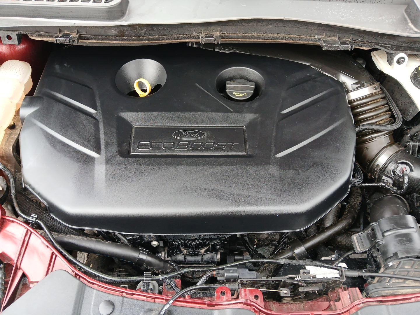2015 Ford Escape Titanium 4WD (1FMCU9J92FU) with an 2.0L L4 DOHC 16V engine, 6-Speed Automatic transmission, located at 1951 S Dayton Lakeview Rd., New Carlisle, OH, 45344, (937) 908-9800, 39.890999, -84.050255 - Photo#10