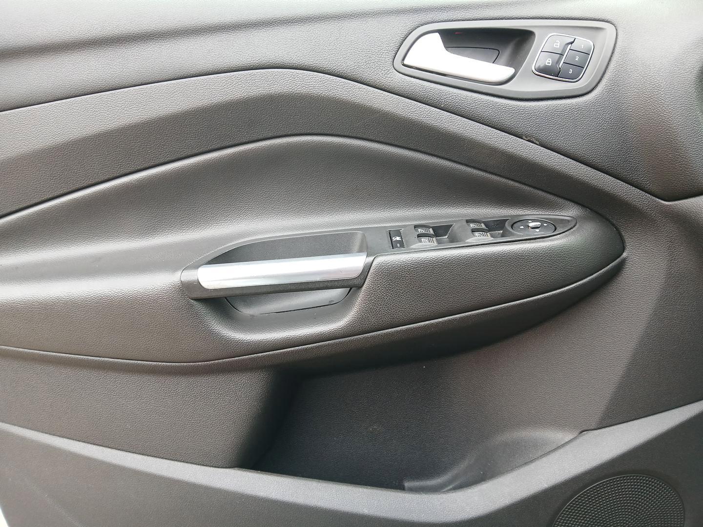 2015 Ford Escape Titanium 4WD (1FMCU9J92FU) with an 2.0L L4 DOHC 16V engine, 6-Speed Automatic transmission, located at 1951 S Dayton Lakeview Rd., New Carlisle, OH, 45344, (937) 908-9800, 39.890999, -84.050255 - Photo#18