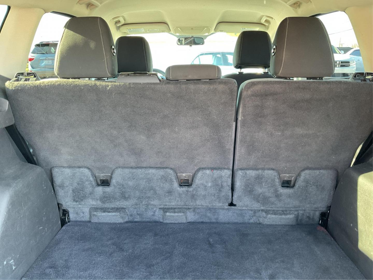 2015 Ford Escape SE (1FMCU0G92FU) with an Duratec 2.5L I-4 DOHC engine, located at 8750 N County Rd 25A, Piqua, OH, 45356, (937) 908-9800, 40.164391, -84.232513 - Photo#11