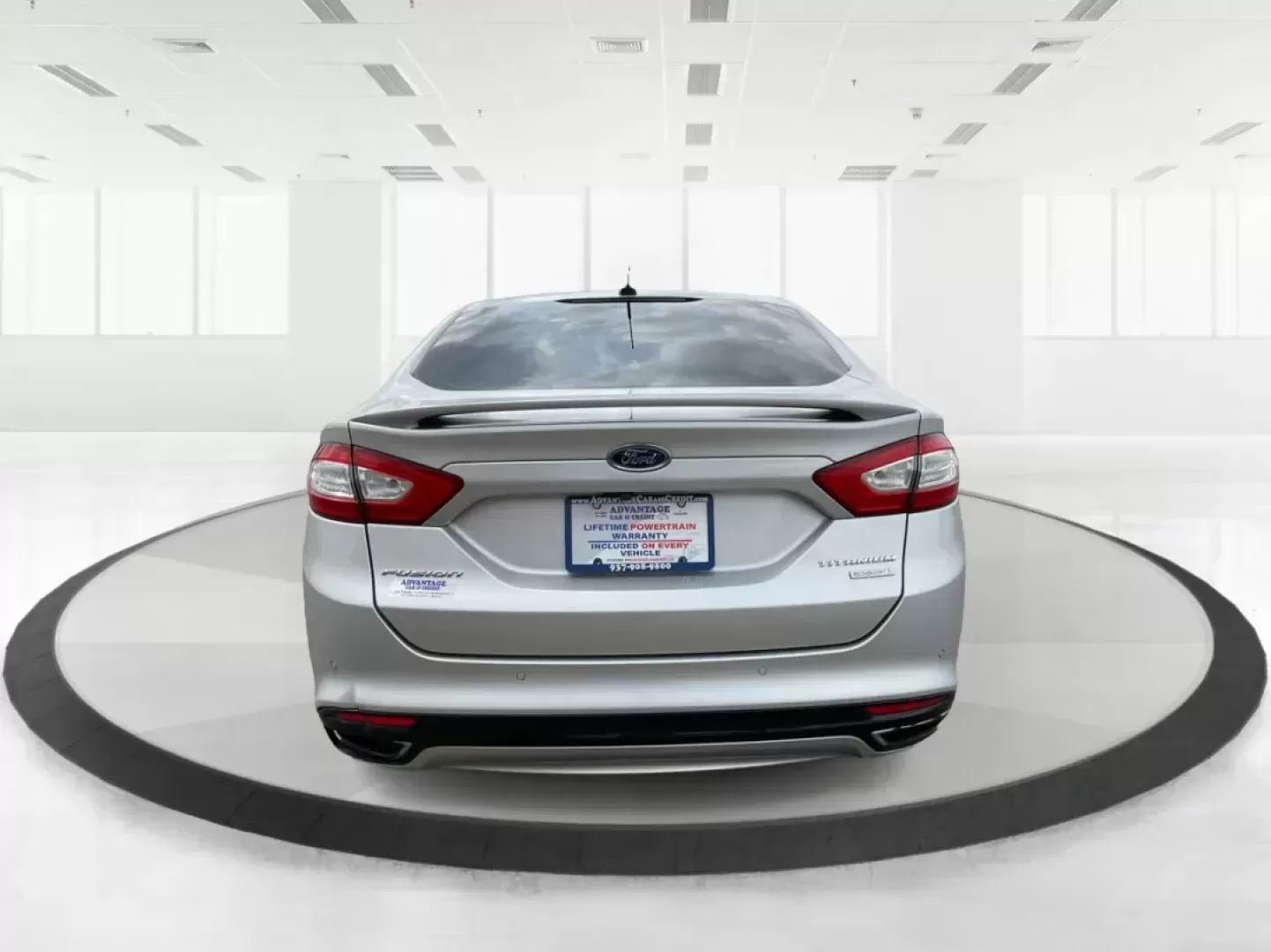 2015 Ford Fusion Titanium (3FA6P0K96FR) with an EcoBoost 2L I-4 gasoline direct injection engine, located at 401 Woodman Dr, Riverside, OH, 45431, (937) 908-9800, 39.760899, -84.123421 - Photo#4