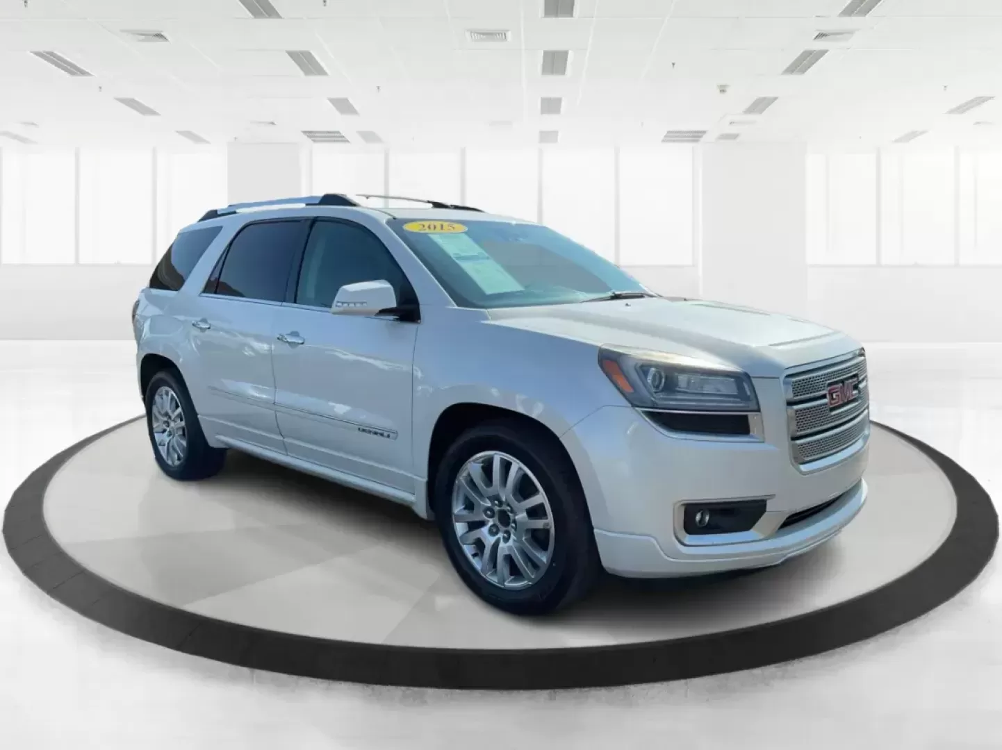 2015 GMC Acadia Denali (1GKKVTKD9FJ) with an 3.6L V-6 gasoline direct injection engine, located at 1951 S Dayton Lakeview Rd., New Carlisle, OH, 45344, (937) 908-9800, 39.890999, -84.050255 - Photo#0