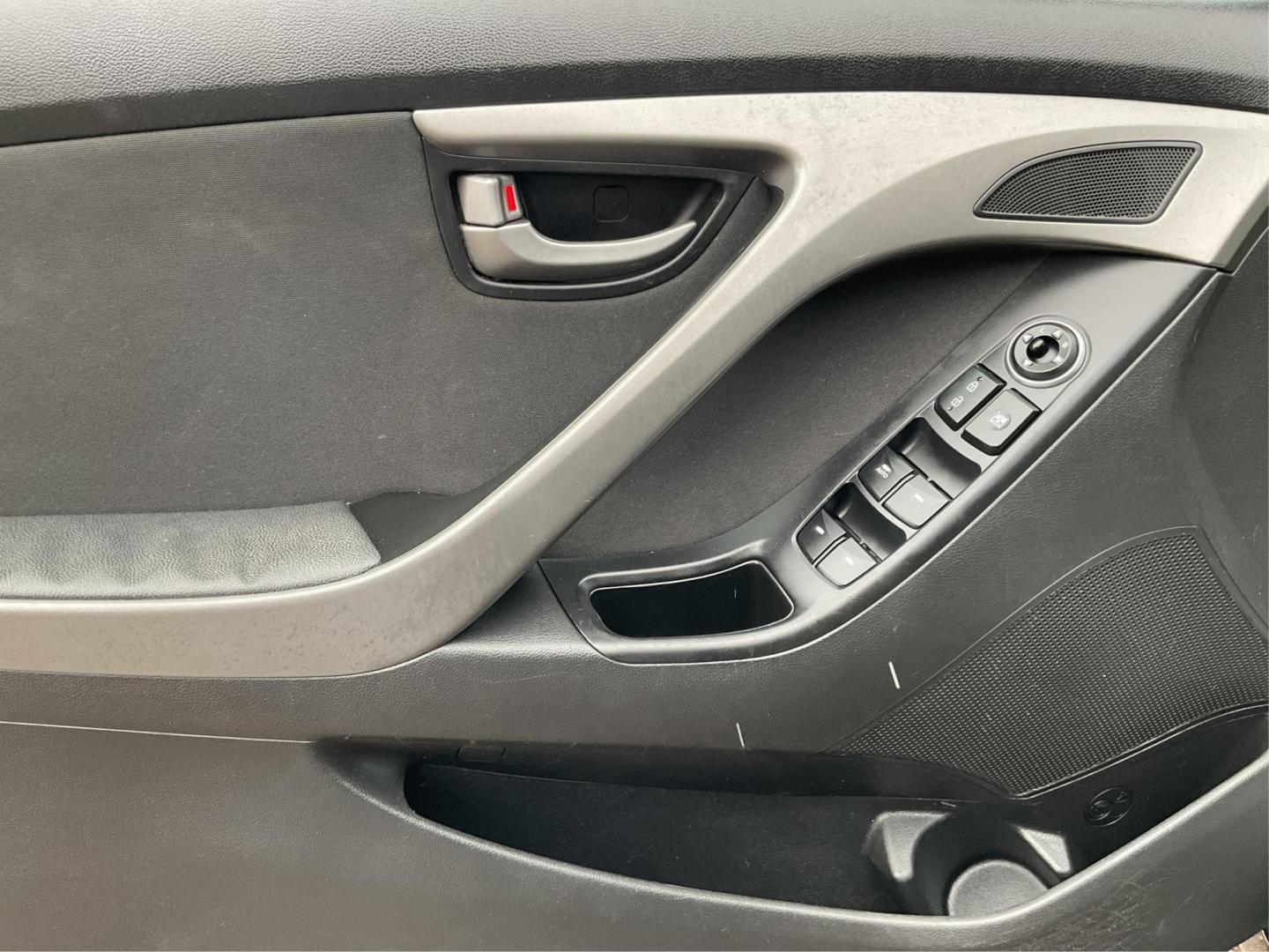 2015 Hyundai Elantra SE 6AT (KMHDH4AE0FU) with an 1.8L L4 DOHC 16V engine, 6-Speed Automatic transmission, located at 880 E. National Road, Vandalia, OH, 45377, (937) 908-9800, 39.891918, -84.183594 - Photo#16