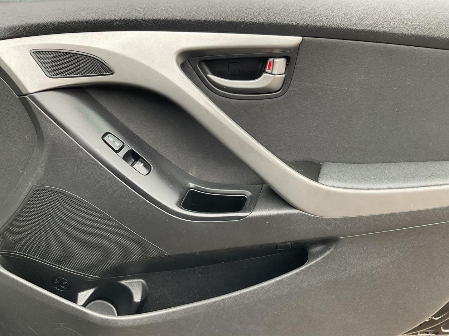 2015 Hyundai Elantra SE 6AT (KMHDH4AE0FU) with an 1.8L L4 DOHC 16V engine, 6-Speed Automatic transmission, located at 880 E. National Road, Vandalia, OH, 45377, (937) 908-9800, 39.891918, -84.183594 - Photo#17