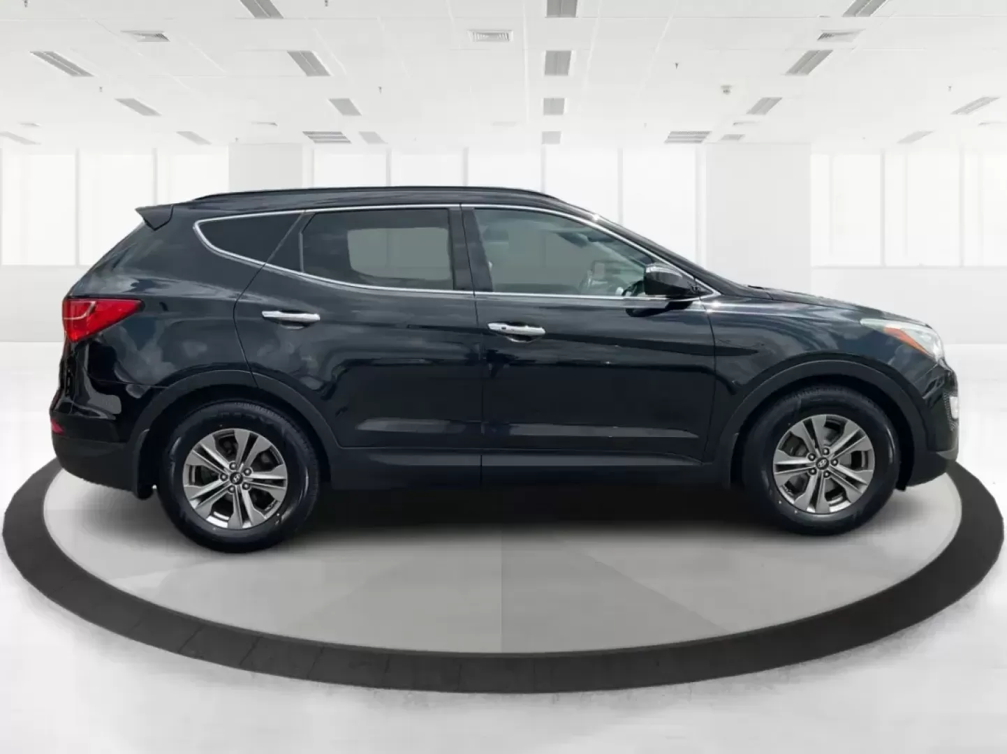 2015 Hyundai Santa Fe Sport 2.4L (5XYZUDLB2FG) with an Theta II 2.4L I-4 gasoline direct injection engine, located at 8750 N County Rd 25A, Piqua, OH, 45356, (937) 908-9800, 40.164391, -84.232513 - Photo#1