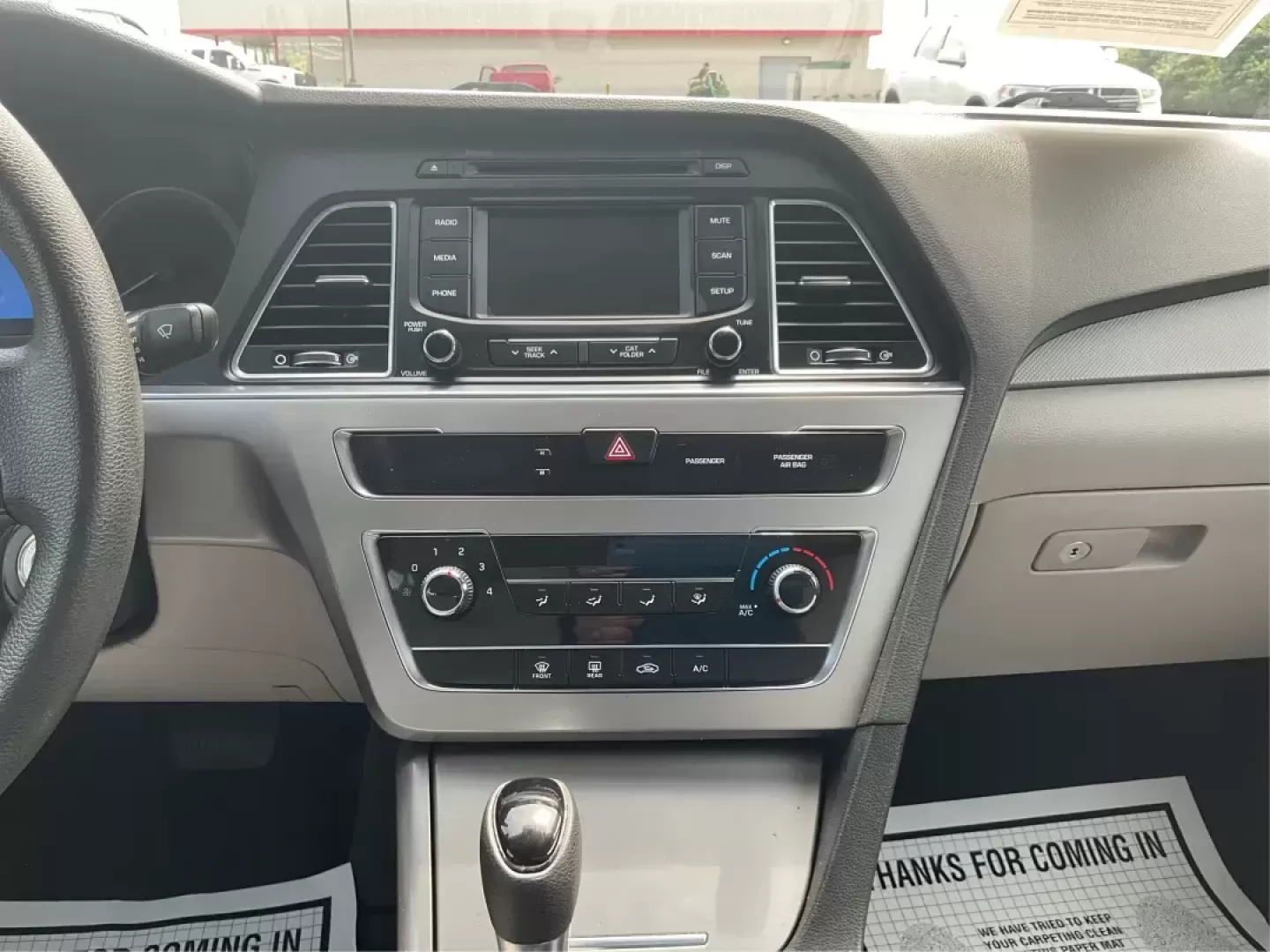 2015 Hyundai Sonata SE (5NPE24AF4FH) with an 2.4L I-4 gasoline direct injection engine, located at 4508 South Dixie Dr, Moraine, OH, 45439, (937) 908-9800, 39.689976, -84.218452 - Photo#12