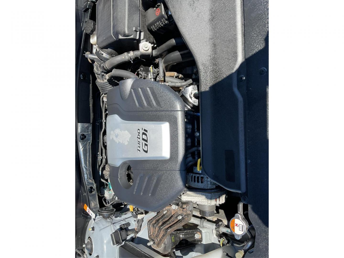 2015 Hyundai Sonata ECO (5NPE24AA3FH) with an 1.6L I-4 gasoline direct injection engine, located at 4508 South Dixie Dr, Moraine, OH, 45439, (937) 908-9800, 39.689976, -84.218452 - Photo#9