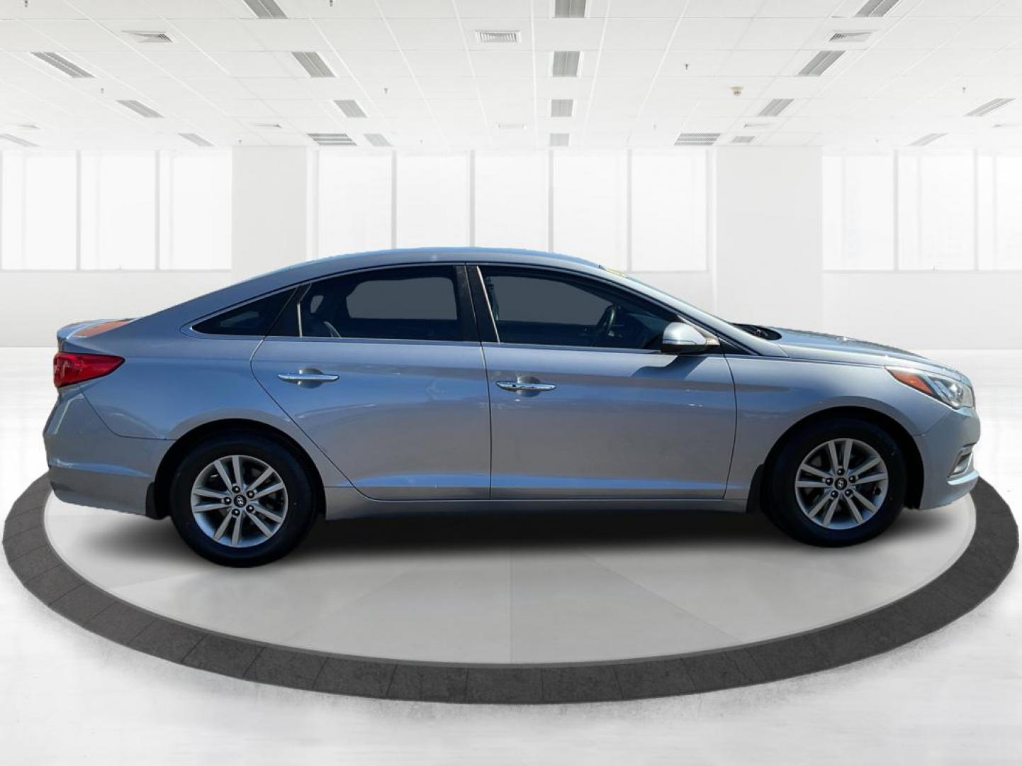 2015 Hyundai Sonata ECO (5NPE24AA3FH) with an 1.6L I-4 gasoline direct injection engine, located at 4508 South Dixie Dr, Moraine, OH, 45439, (937) 908-9800, 39.689976, -84.218452 - Photo#1