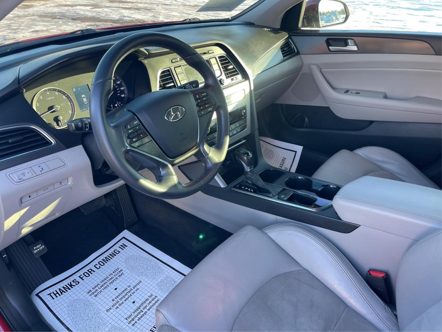2015 Hyundai Sonata Sport (5NPE34AF6FH) with an 2.4L L4 DOHC 16V engine, 6-Speed Automatic transmission, located at 1951 S Dayton Lakeview Rd., New Carlisle, OH, 45344, (937) 908-9800, 39.890999, -84.050255 - Photo#8