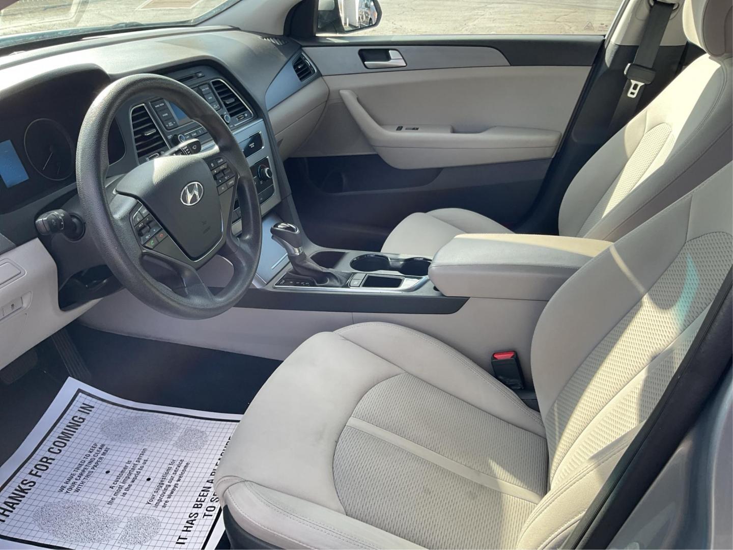 2015 Hyundai Sonata SE (5NPE24AF2FH) with an 2.4L I-4 gasoline direct injection engine, located at 1951 S Dayton Lakeview Rd., New Carlisle, OH, 45344, (937) 908-9800, 39.890999, -84.050255 - Photo#8