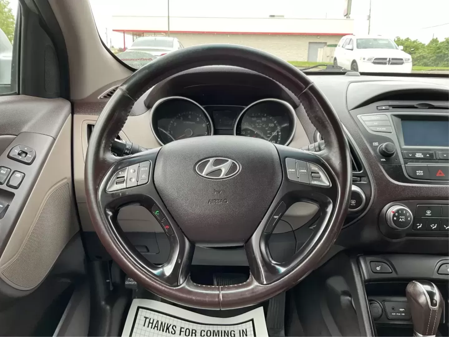 2015 Hyundai Tucson SE (KM8JUCAG2FU) with an Theta II 2.4L I-4 gasoline direct injection engine, located at 880 E. National Road, Vandalia, OH, 45377, (937) 908-9800, 39.891918, -84.183594 - Photo#15