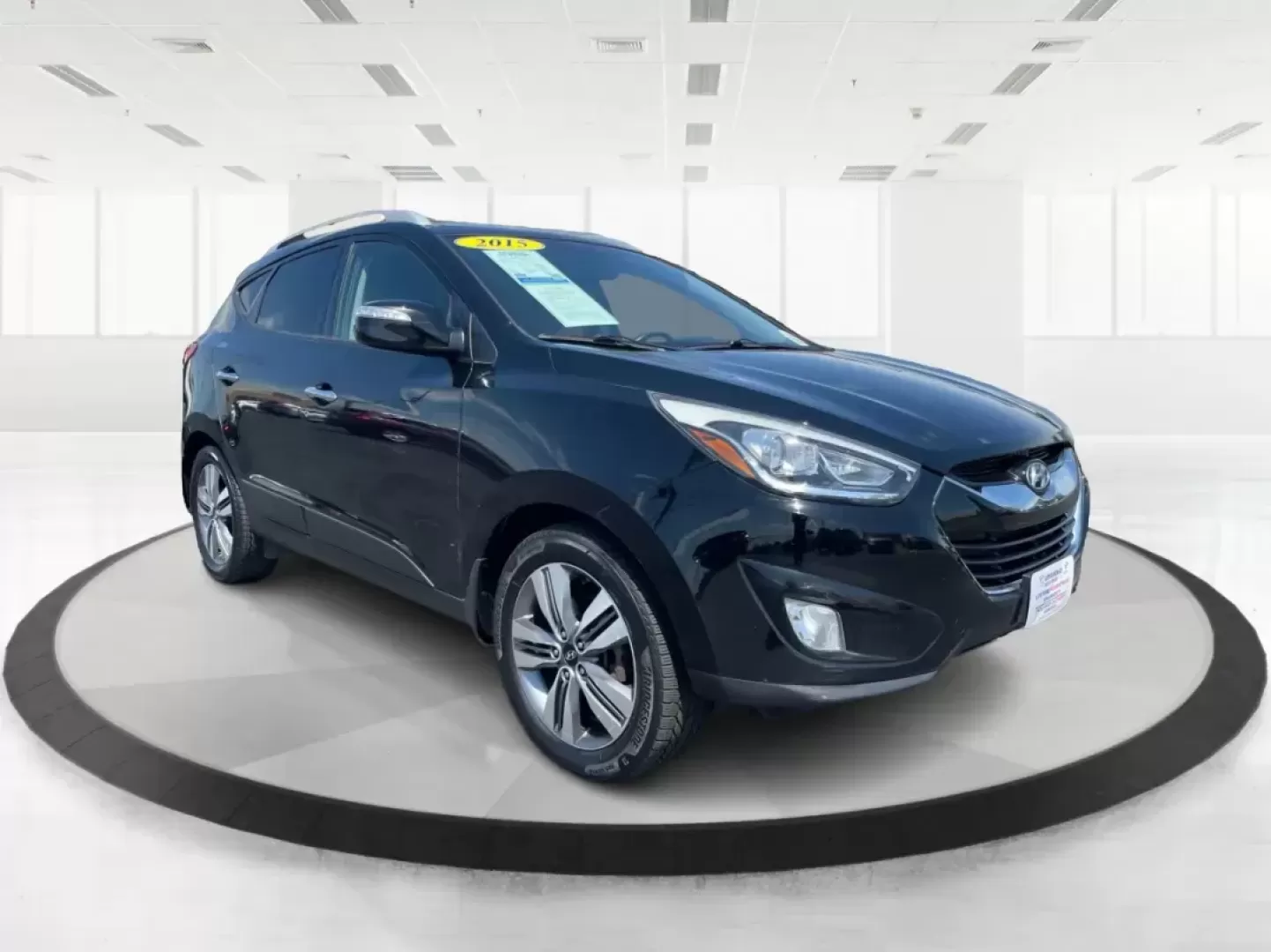 2015 Hyundai Tucson Limited (KM8JUCAG0FU) with an Theta II 2.4L I-4 gasoline direct injection engine, located at 401 Woodman Dr, Riverside, OH, 45431, (937) 908-9800, 39.760899, -84.123421 - Photo#0