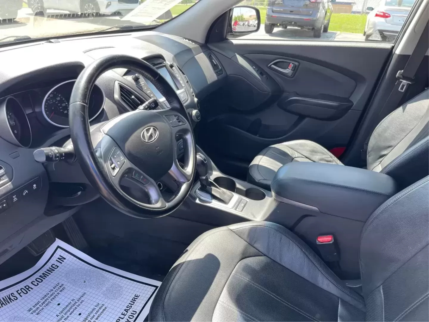2015 Hyundai Tucson Limited (KM8JUCAG0FU) with an Theta II 2.4L I-4 gasoline direct injection engine, located at 401 Woodman Dr, Riverside, OH, 45431, (937) 908-9800, 39.760899, -84.123421 - Photo#8