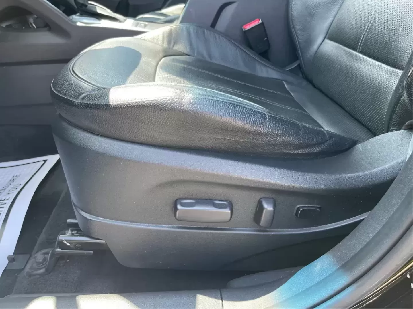 2015 Hyundai Tucson Limited (KM8JUCAG0FU) with an Theta II 2.4L I-4 gasoline direct injection engine, located at 401 Woodman Dr, Riverside, OH, 45431, (937) 908-9800, 39.760899, -84.123421 - Photo#17