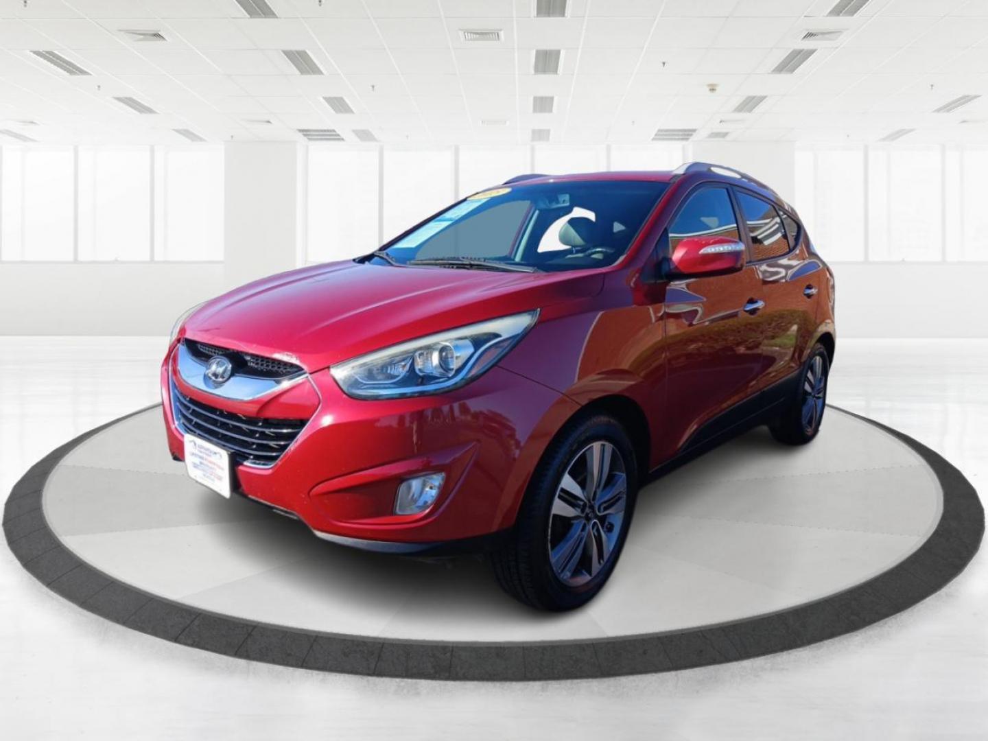 2015 Hyundai Tucson Limited AWD (KM8JUCAG4FU) with an 2.4L L4 DOHC 16V engine, 6-Speed Automatic transmission, located at 1230 East Main St, Xenia, OH, 45385, (937) 908-9800, 39.688026, -83.910172 - Photo#6