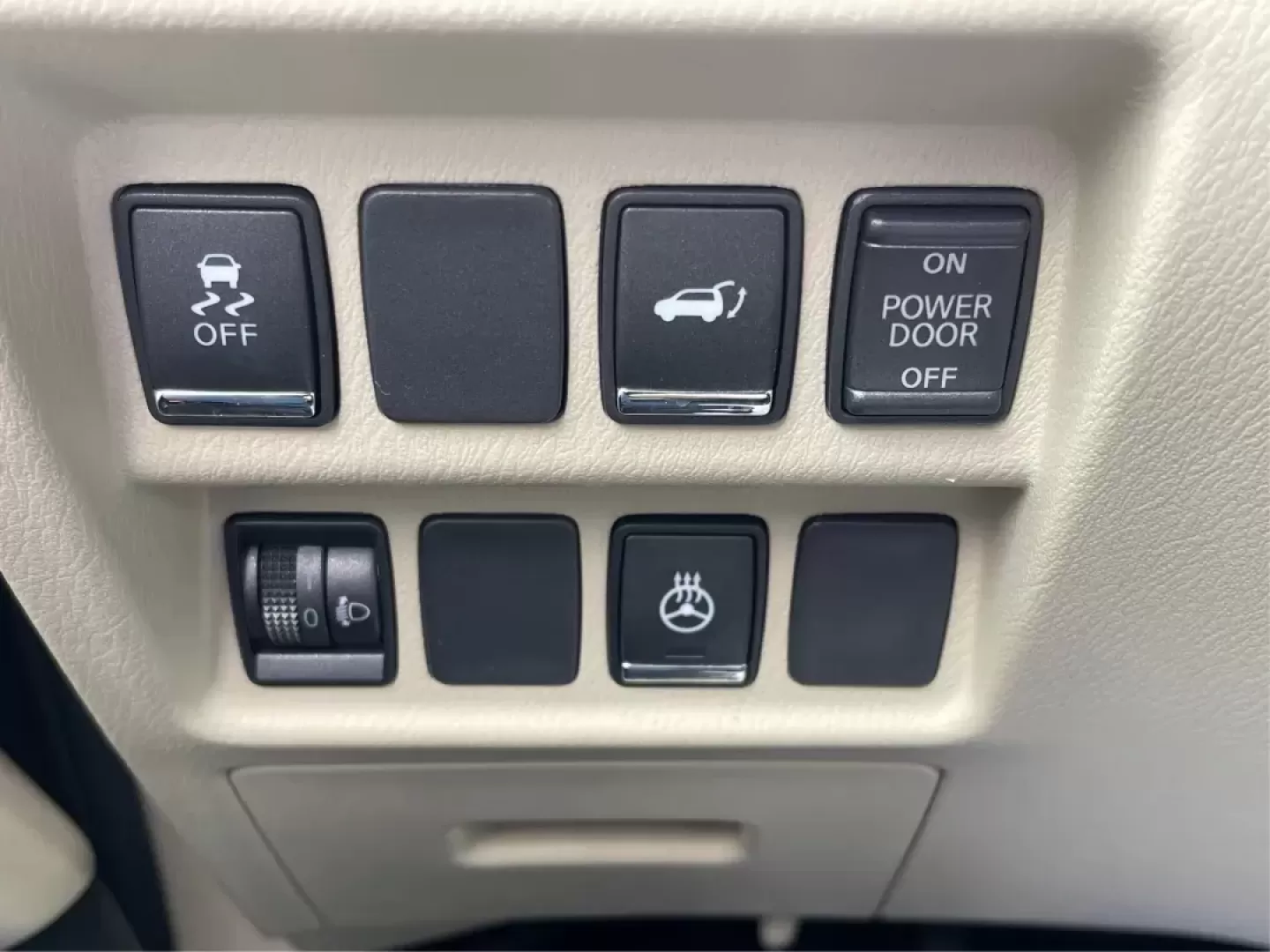 2015 Infiniti QX60 Base (5N1AL0MM9FC) with an Other engine, located at 4508 South Dixie Dr, Moraine, OH, 45439, (937) 908-9800, 39.689976, -84.218452 - Photo#15