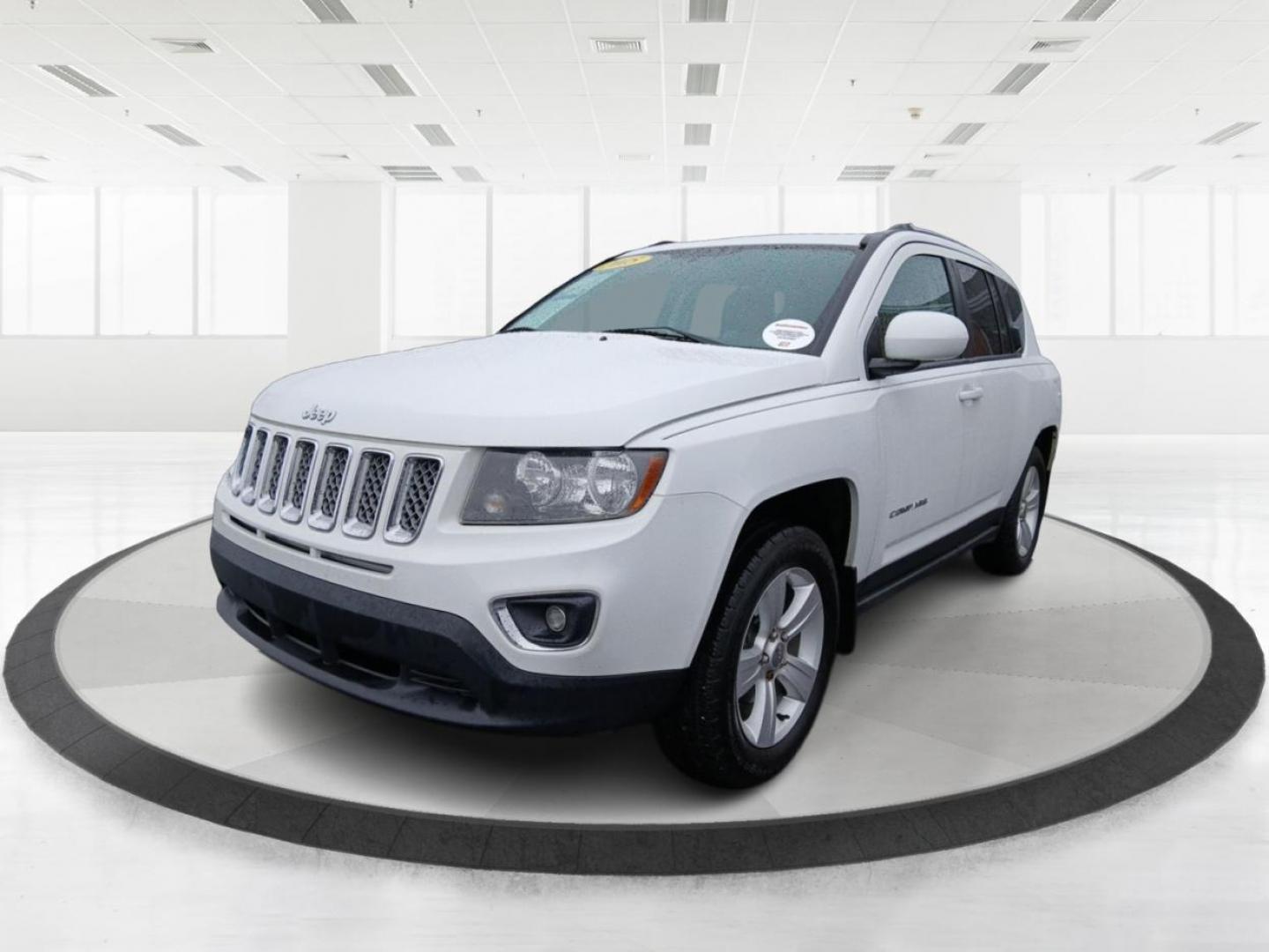 2015 Jeep Compass Latitude 4WD (1C4NJDEB2FD) with an 2.4L L4 DOHC 16V engine, 6-Speed Automatic transmission, located at 4508 South Dixie Dr, Moraine, OH, 45439, (937) 908-9800, 39.689976, -84.218452 - Photo#7