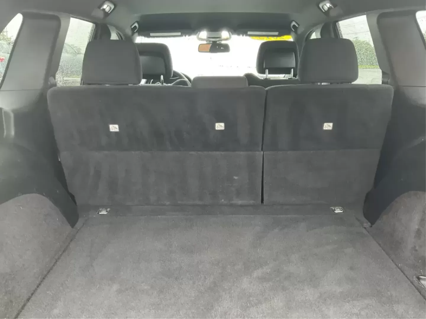 2015 Jeep Grand Cherokee Laredo (1C4RJFAG7FC) with an 3.6L V-6 DOHC engine, located at 8750 N County Rd 25A, Piqua, OH, 45356, (937) 908-9800, 40.164391, -84.232513 - Photo#11